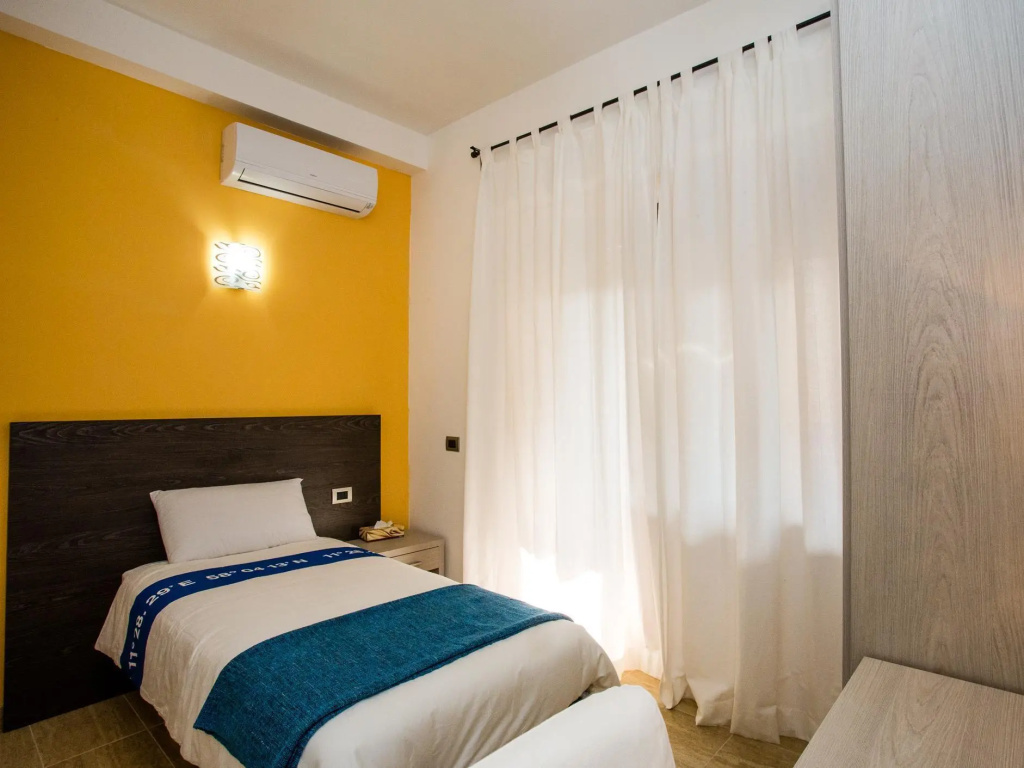 Standard Single room with balcony