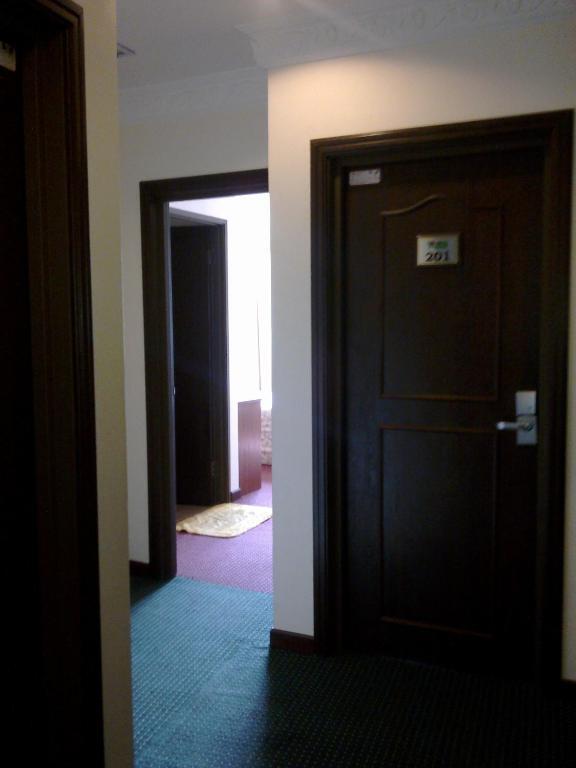 Hotel Remix