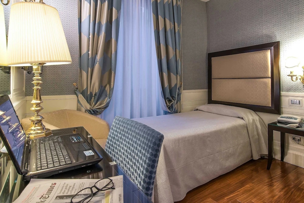 Albergo Del Senato - Chambres