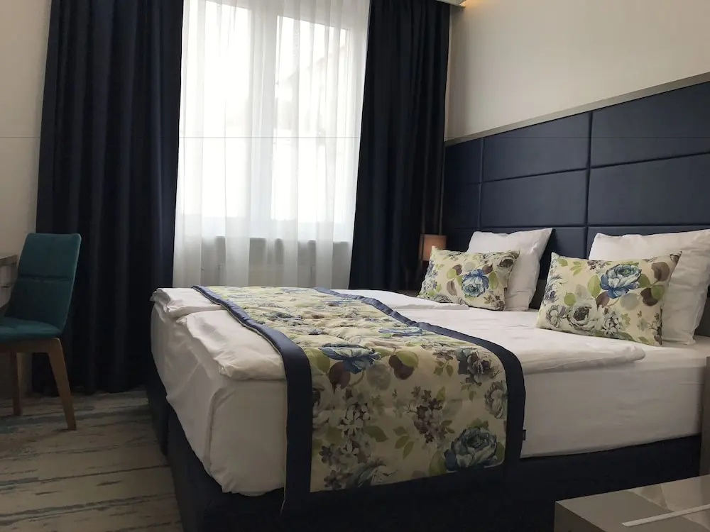 Comfort room