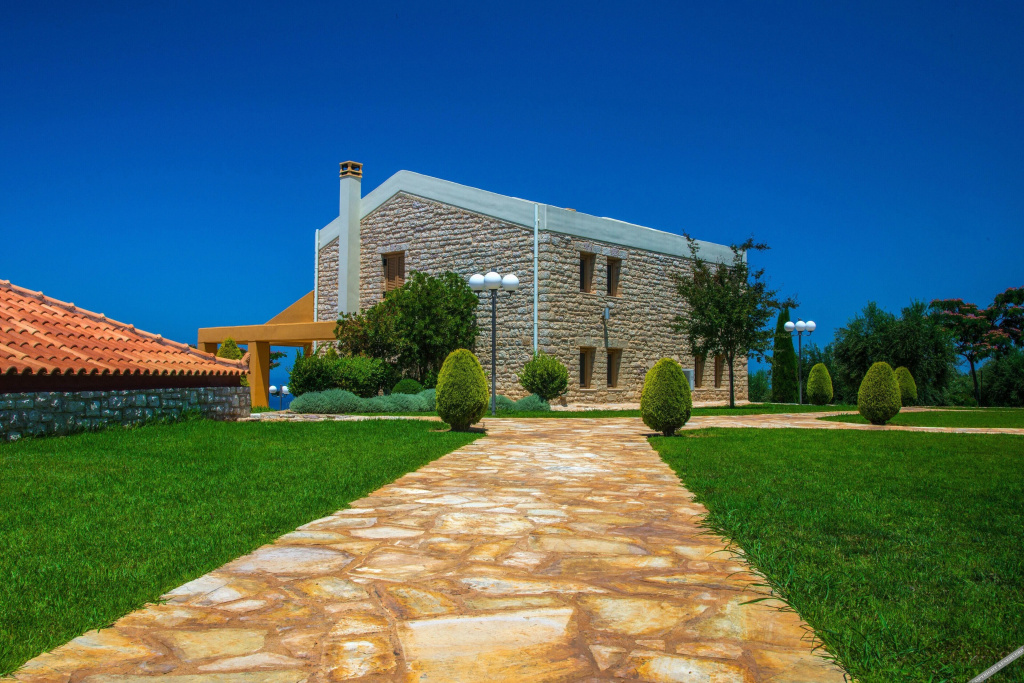 Enastron Villas