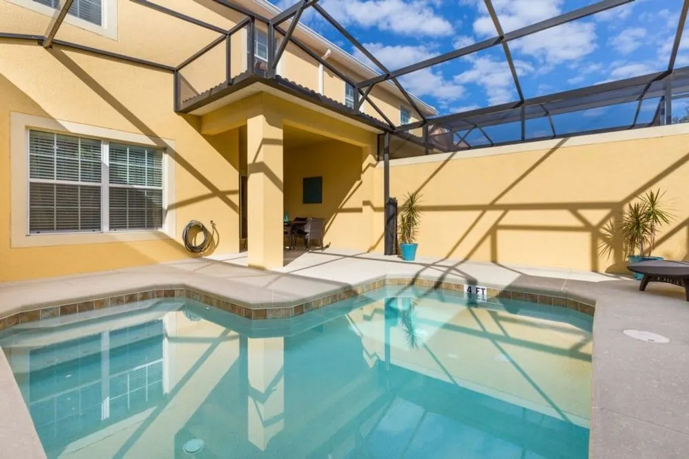 Paradise Palms 2951