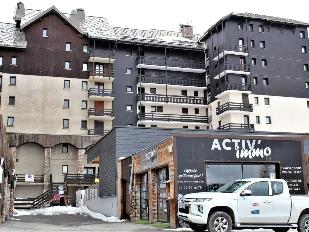Voir la photo 1 — Appartement Risoul, 1 pièce, 4 personnes - FR-1-330-537