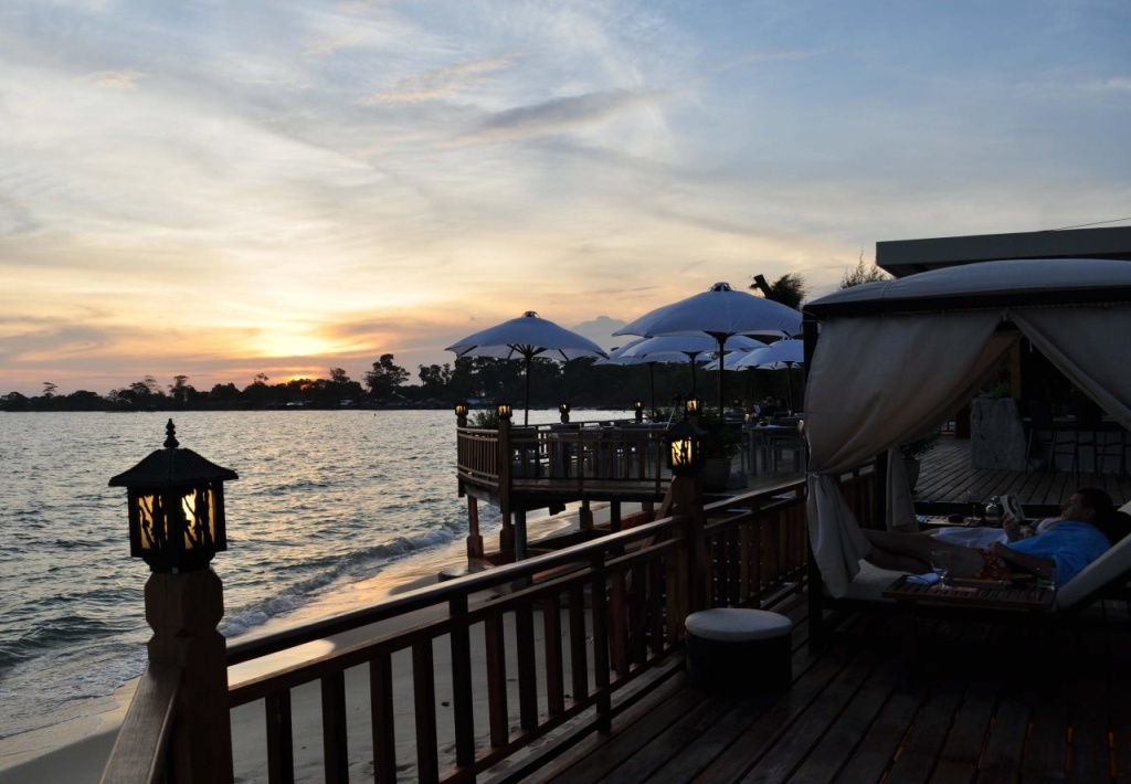 Beach & Waterfront
