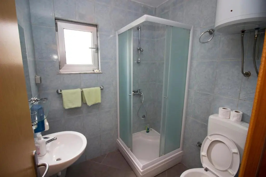 Deluxe Double room with balcony (full double bed)