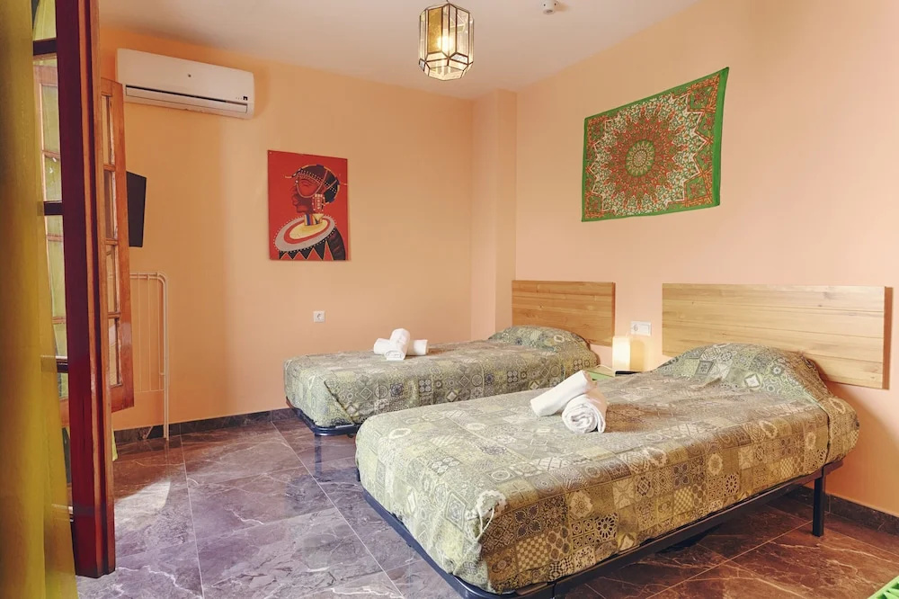 Standard Double room with courtyard view (twin beds)