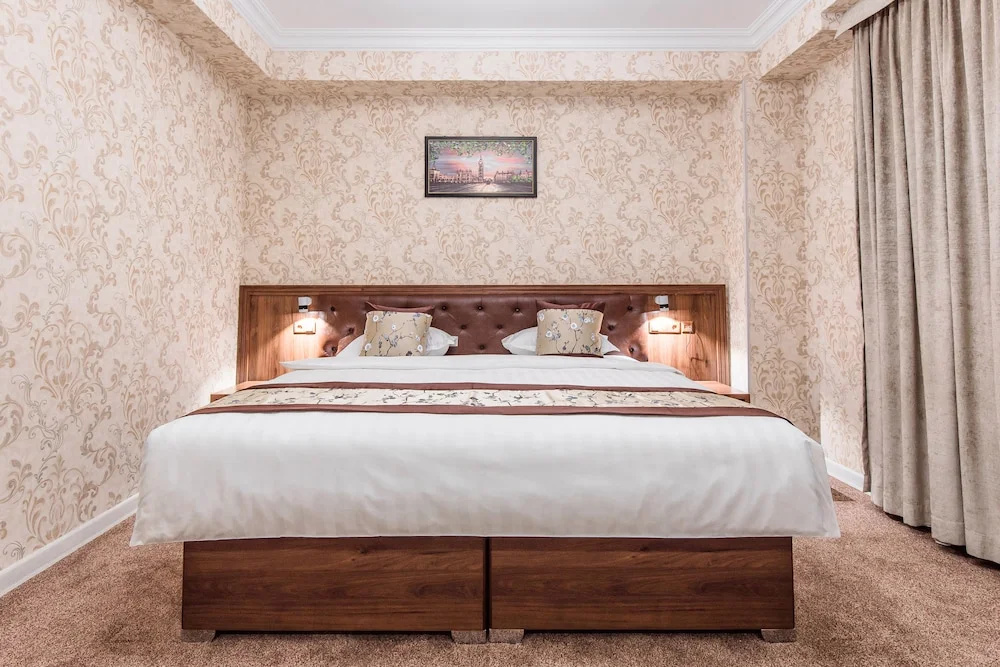Superior Double room (full double bed)
