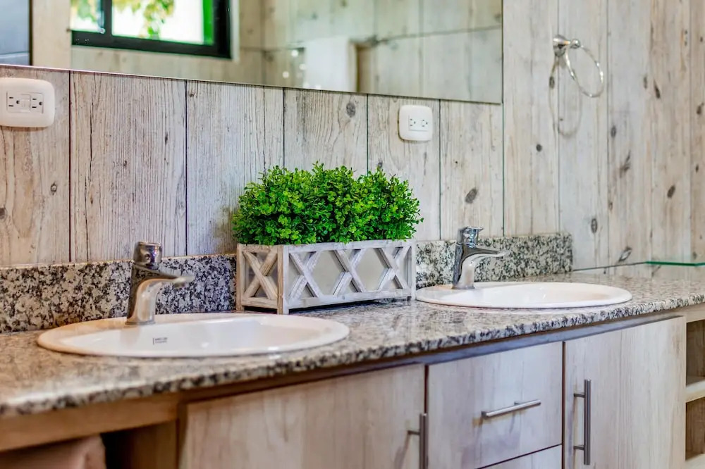 Brand-New 3-Bedroom with Pool Near Beach - фото 20