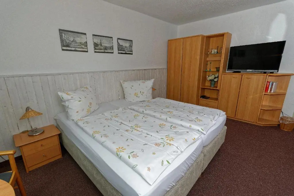 Pension Am Kirschberg - Chambres