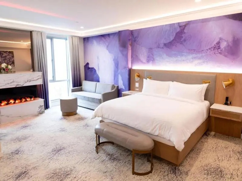Double Suite (full double bed)
