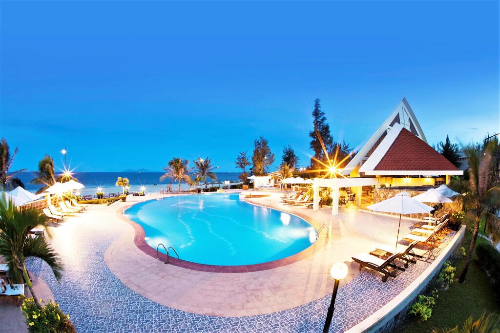Sandy Beach Non Nuoc Resort Danang