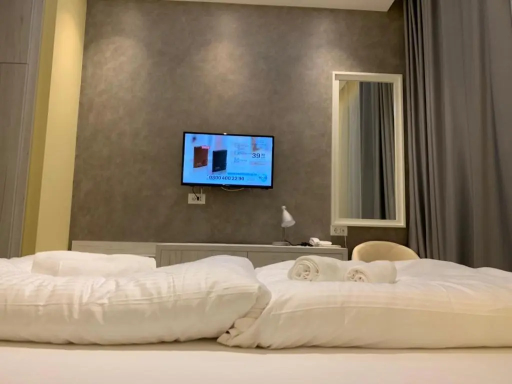Standard Double room with partial sea view (full double bed)