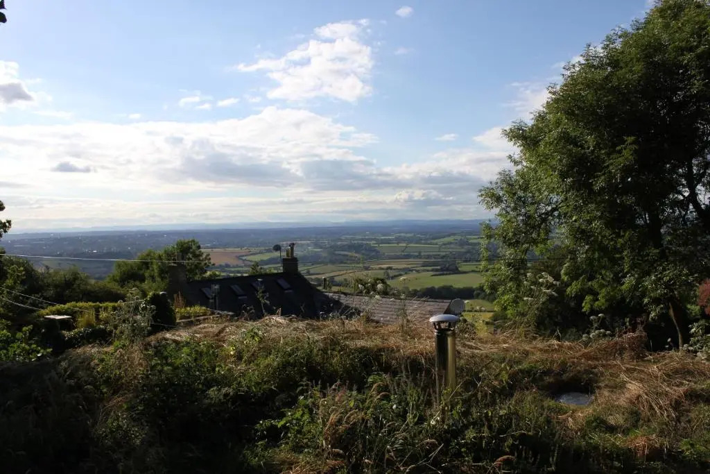 Pathways, Beachwood Cottage