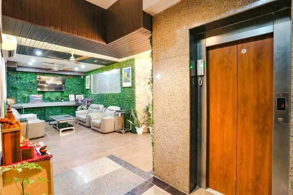 Hotel Infinity Near Delhi Airport