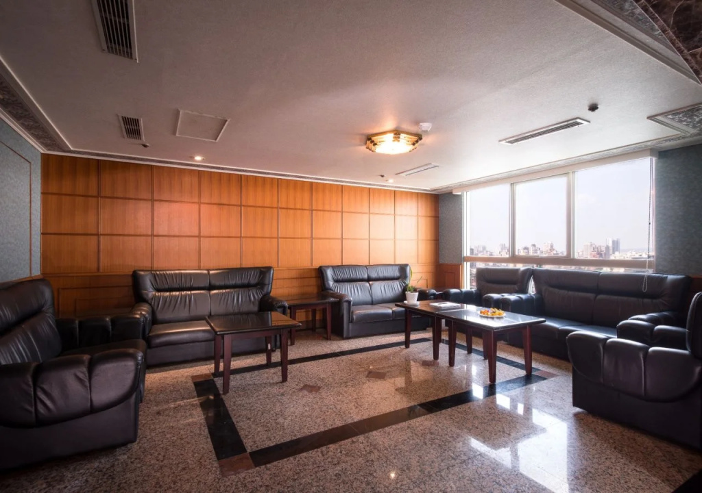 Lobby & Reception