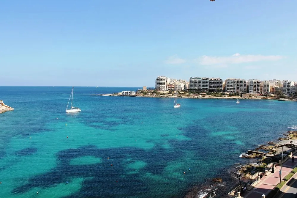 Morina Mansion Seafront Apartment