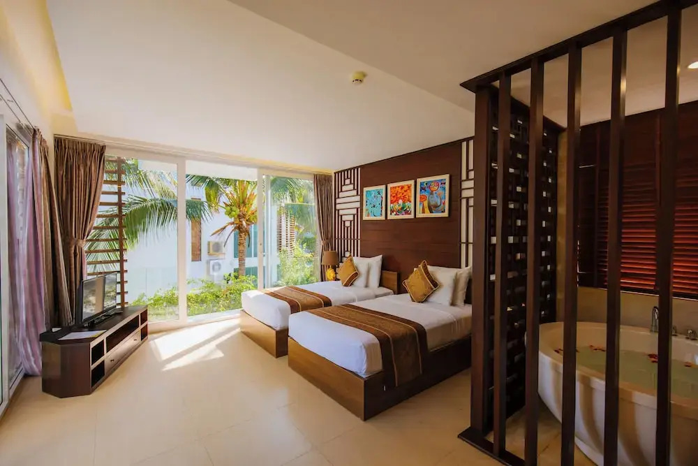 Villa Del Sol Beach Villas & Spa