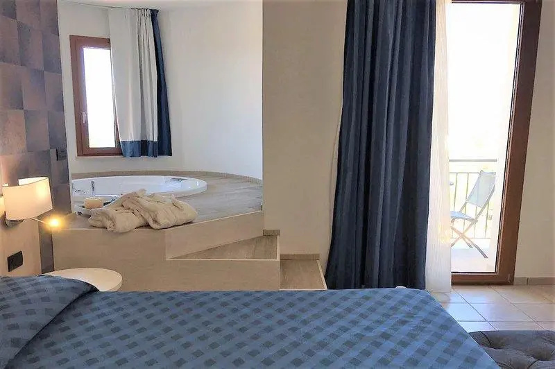 Hotel Baia Del Capitano - Chambres