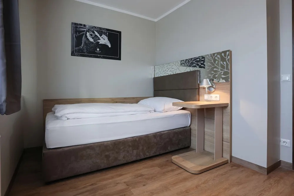 Standard Single room (single bed)