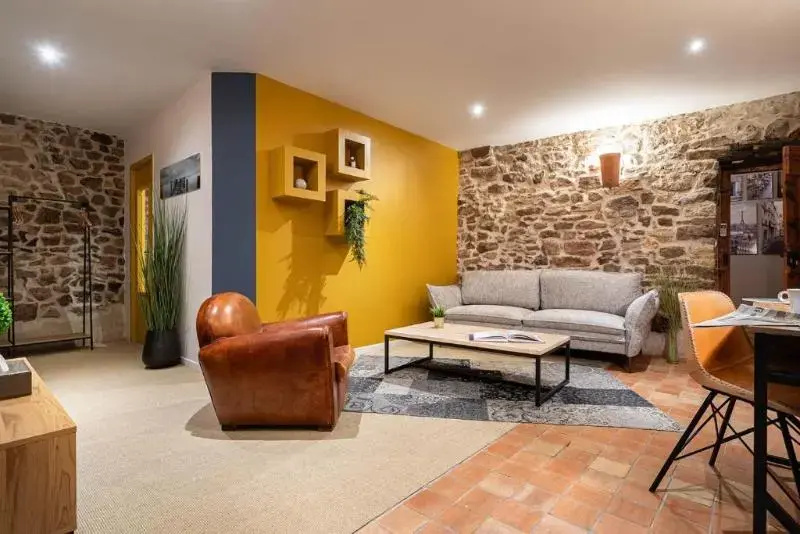 Contact Hôtels Le Savigny & Spa - Chambres