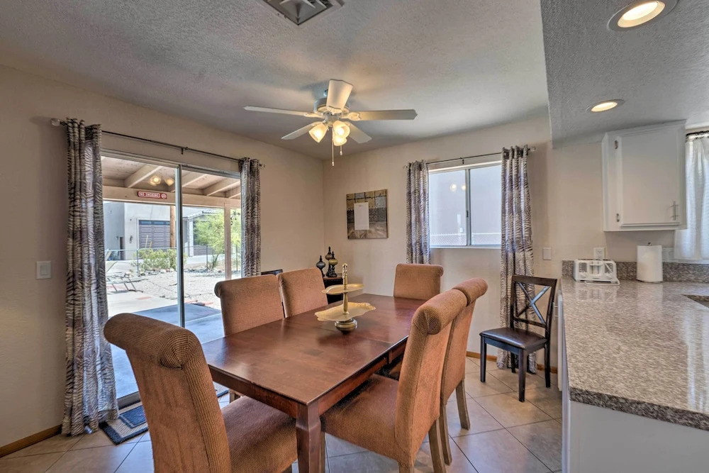 1 Mi to Lake Havasu: Home w/ Heated Pool — фото 2