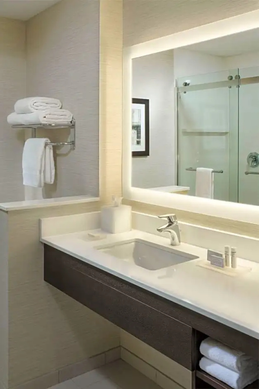 Fairfield Inn & Suites by Marriott Waterbury Stowe - Chambres