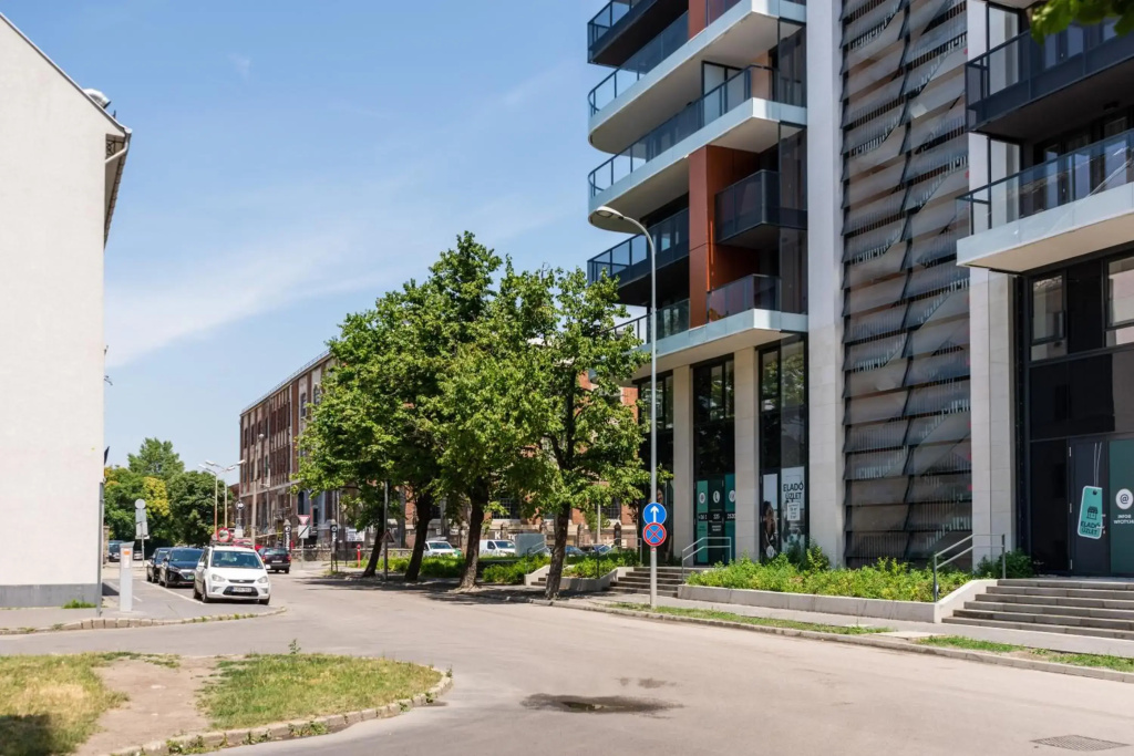 Sweet Home Apartman, 30sqm studio, balcony, mountain view, brand new, free private parking
