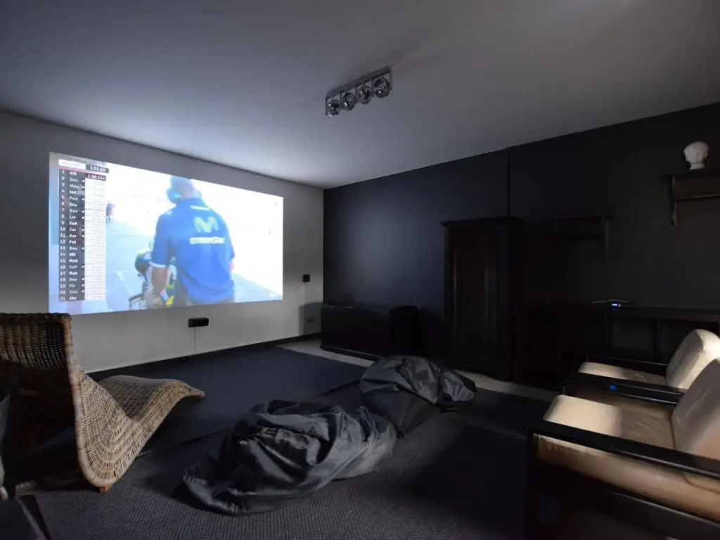 Modern Cottage in Vaux-sur-Sure with Sauna - фото 14