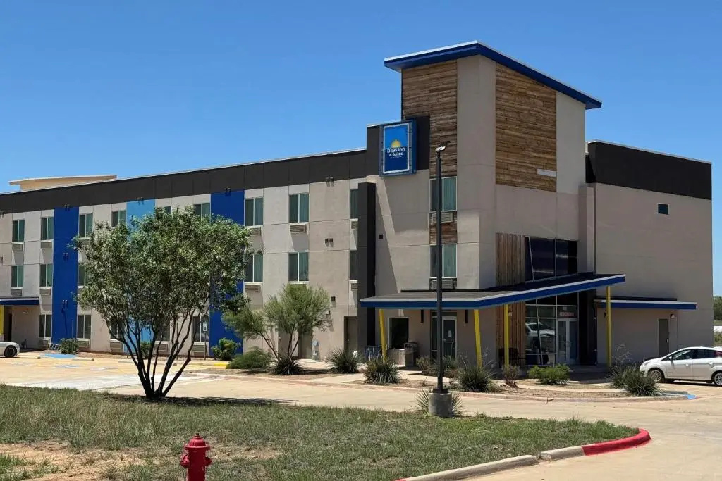 Days Inn Suites By Wyndham Colorado City I 20