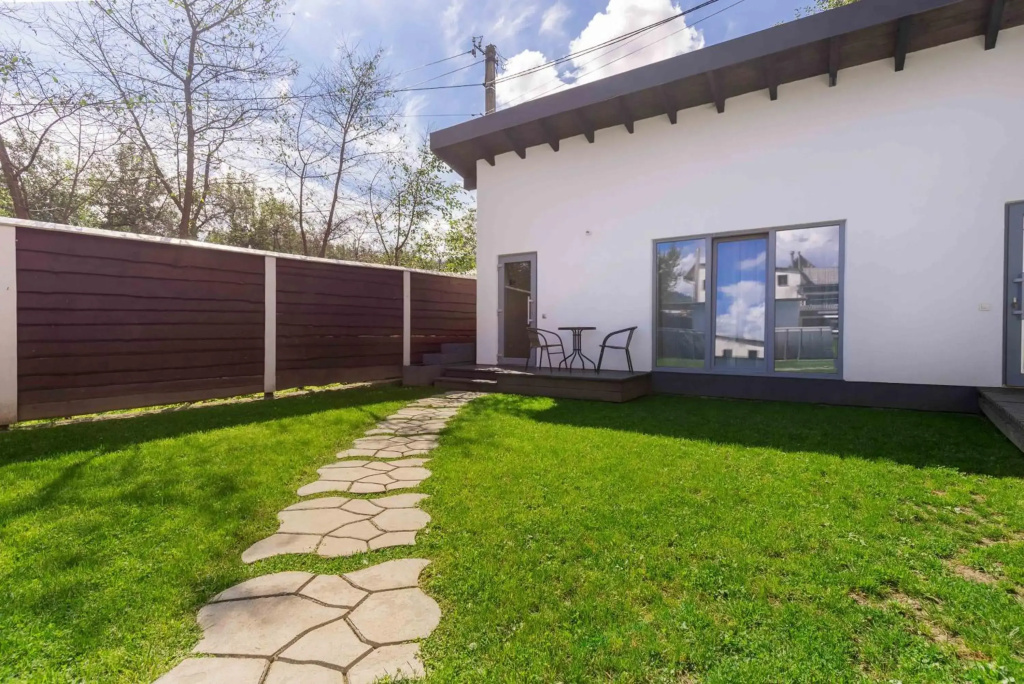Cottage RoKSa 2
