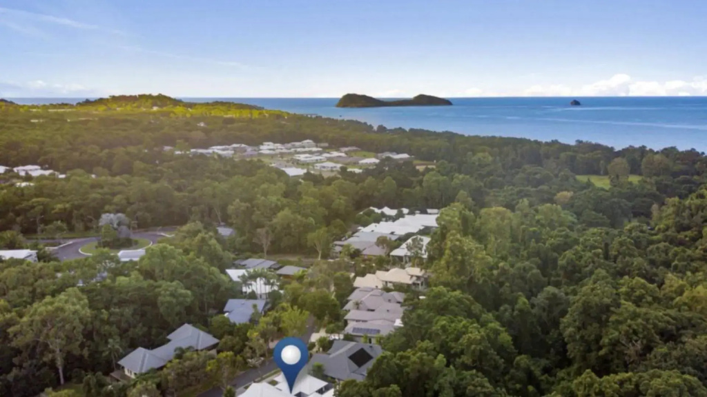 Coastal Vibes - Palm Cove