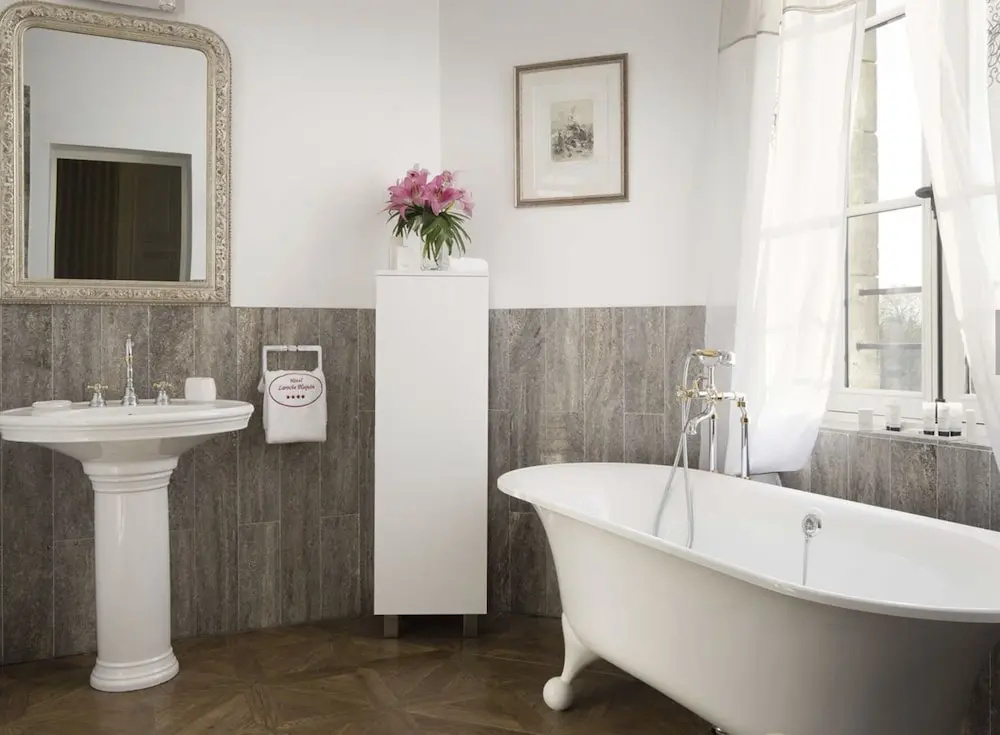 Superior Double room (full double bed)