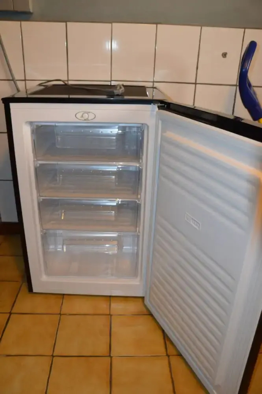 Charming Belgian Getaway in Oudsbergen - 3 Bedrooms & Garden - фото 15