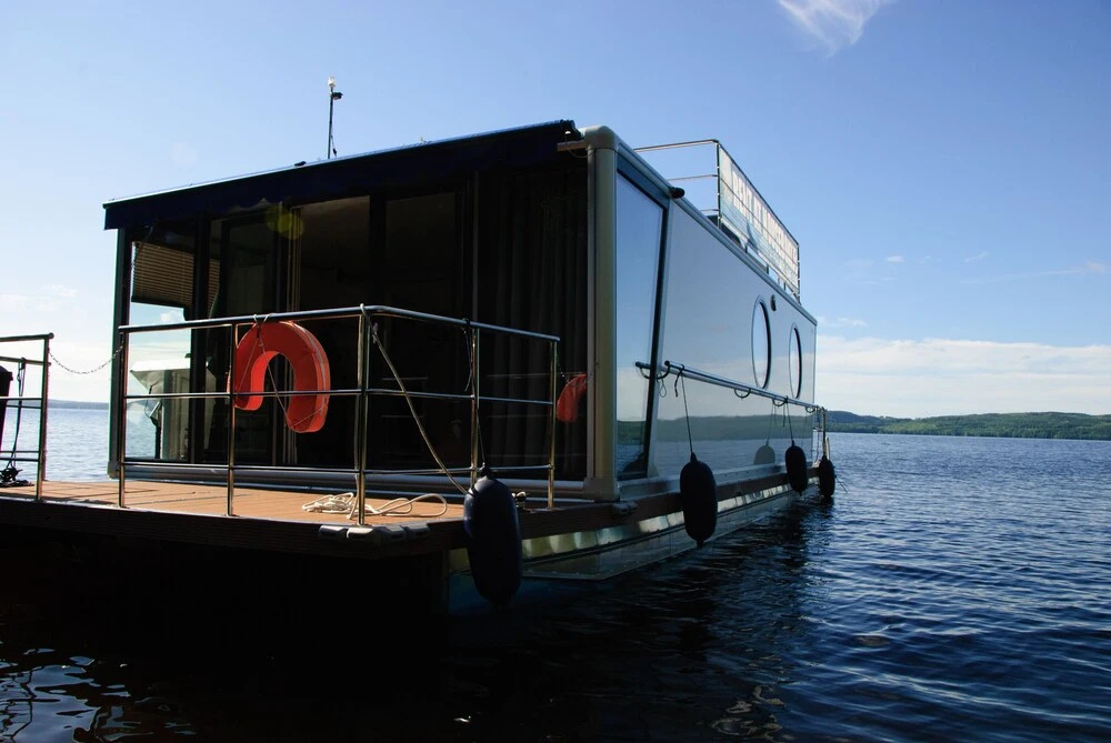 2 Bedrooms Luxury Apartment with balcony