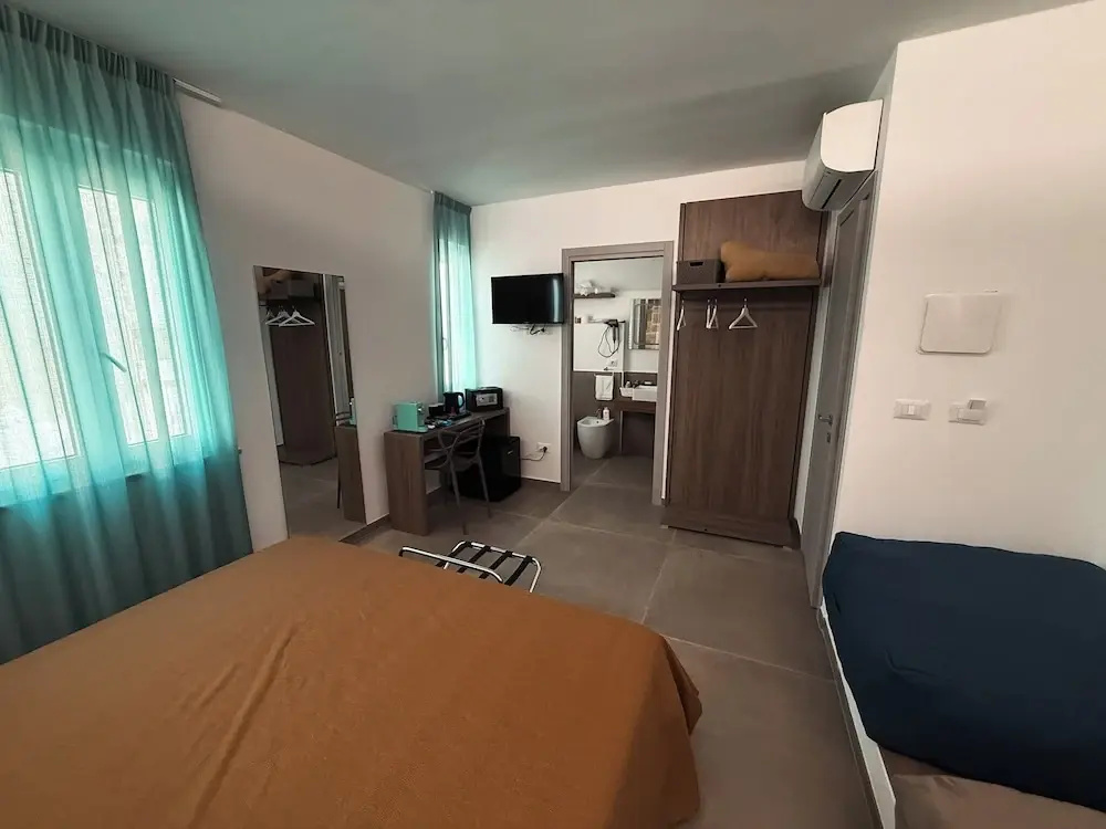 Deluxe Suite