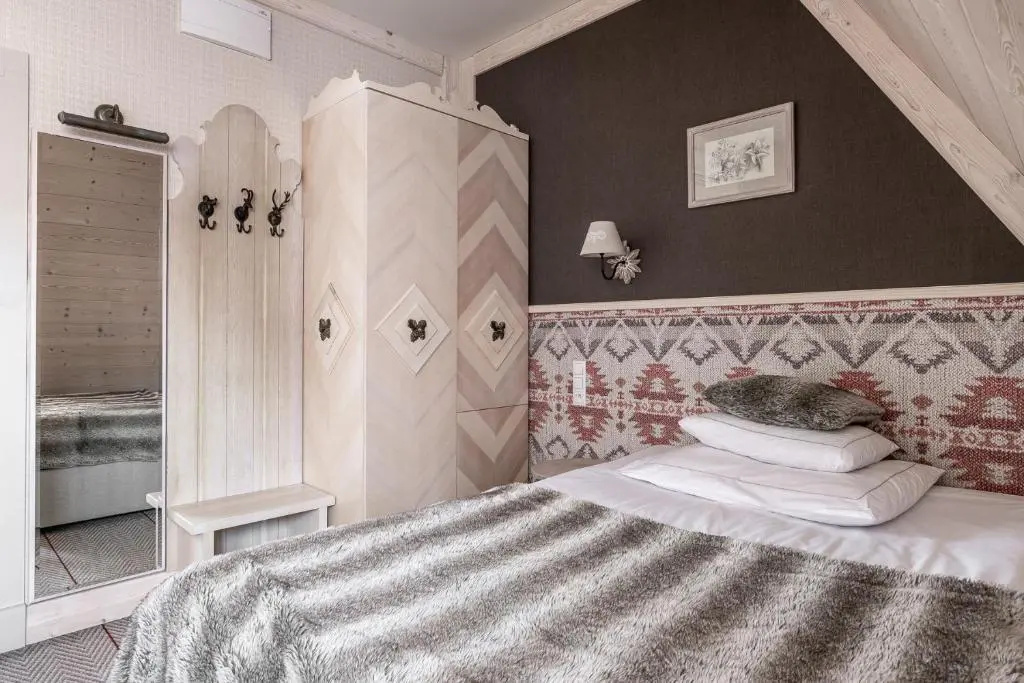 Premier room