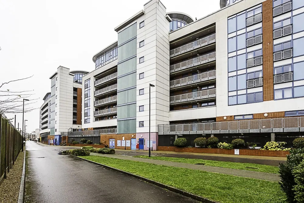 Modern 2-bed Flat, Bethnal Green