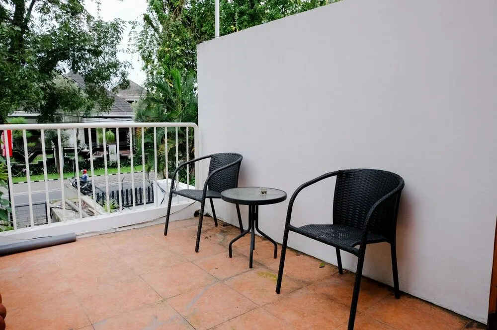 Balcony & Terrace