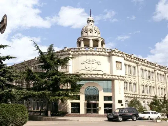 Electric Machine Hotel