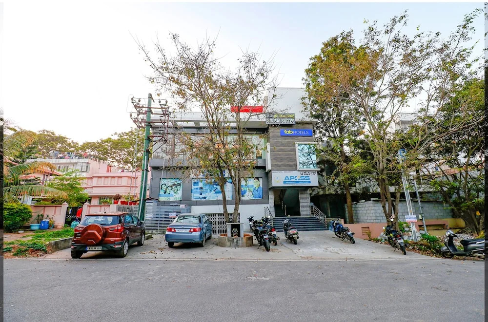 Fabexpress Sri Sai Suites