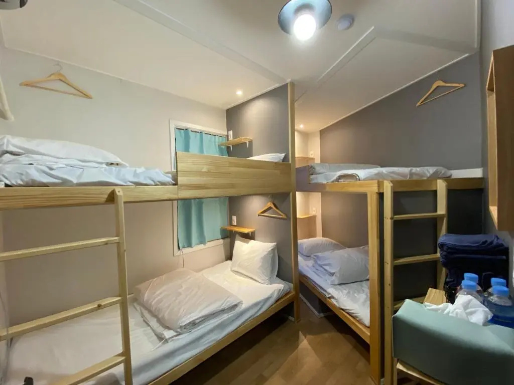 Economy Quadruple room