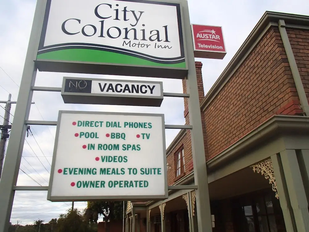 City Colonial Motor Inn