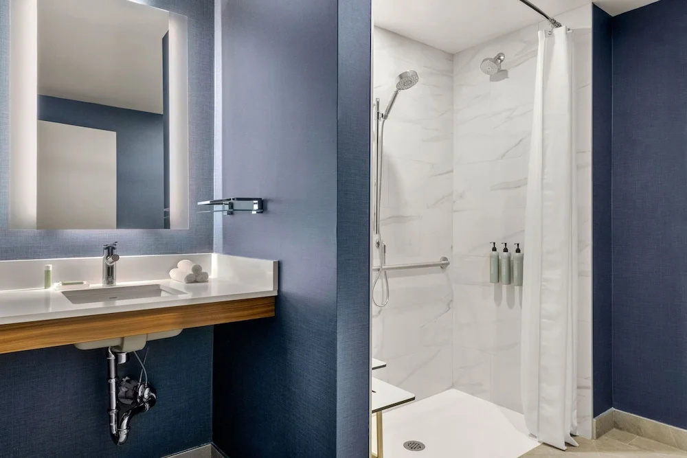 Double Studio with city view (full double bed)