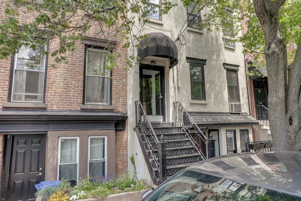 Walkable Urban Retreat in Hoboken!