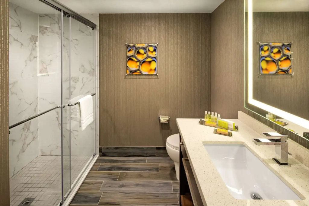 DoubleTree by Hilton Toronto Airport - Chambres