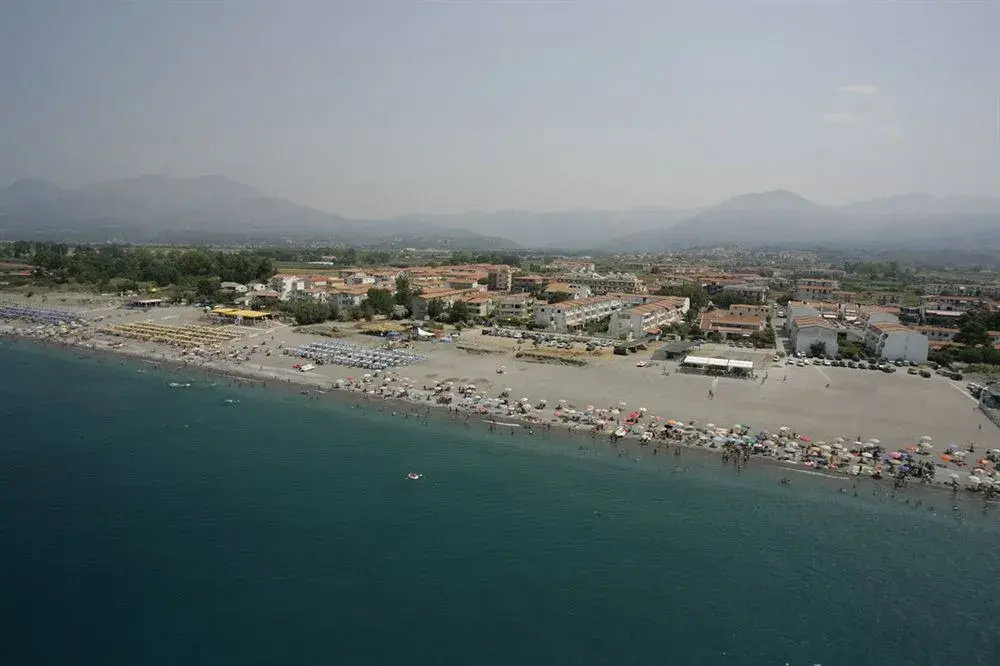 Beach & Waterfront