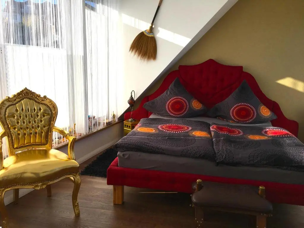 Deluxe Double room (full double bed)