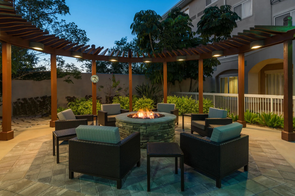 Courtyard by Marriott Fort Myers I-75/Gulf Coast Town Center - 3