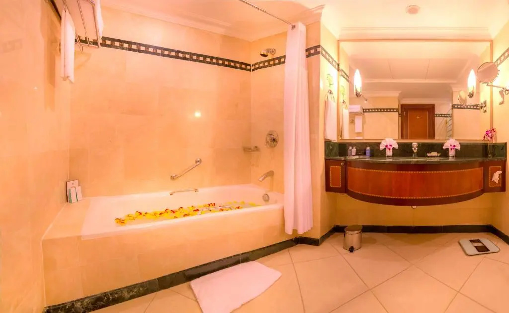 Corniche Hotel Abu Dhabi - Chambres