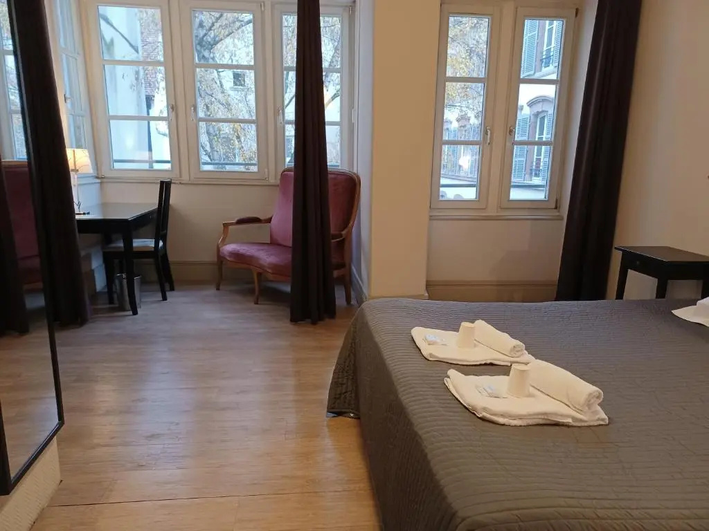 Standard Double room (full double bed)